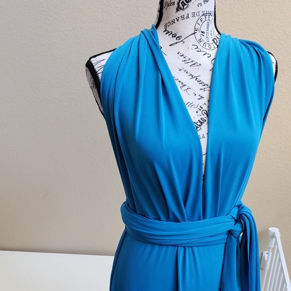 Dress worn multiple ways to wear - Picture 2 of 3